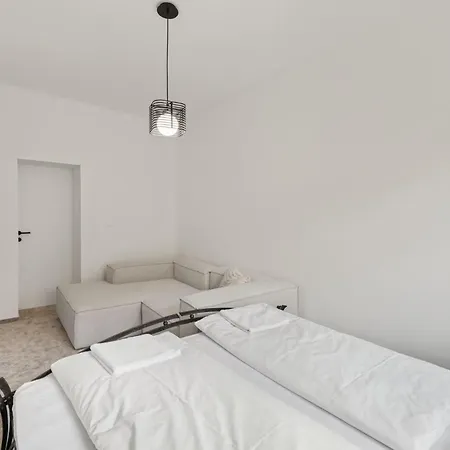 Ah Luxury Old Town Апартаменты